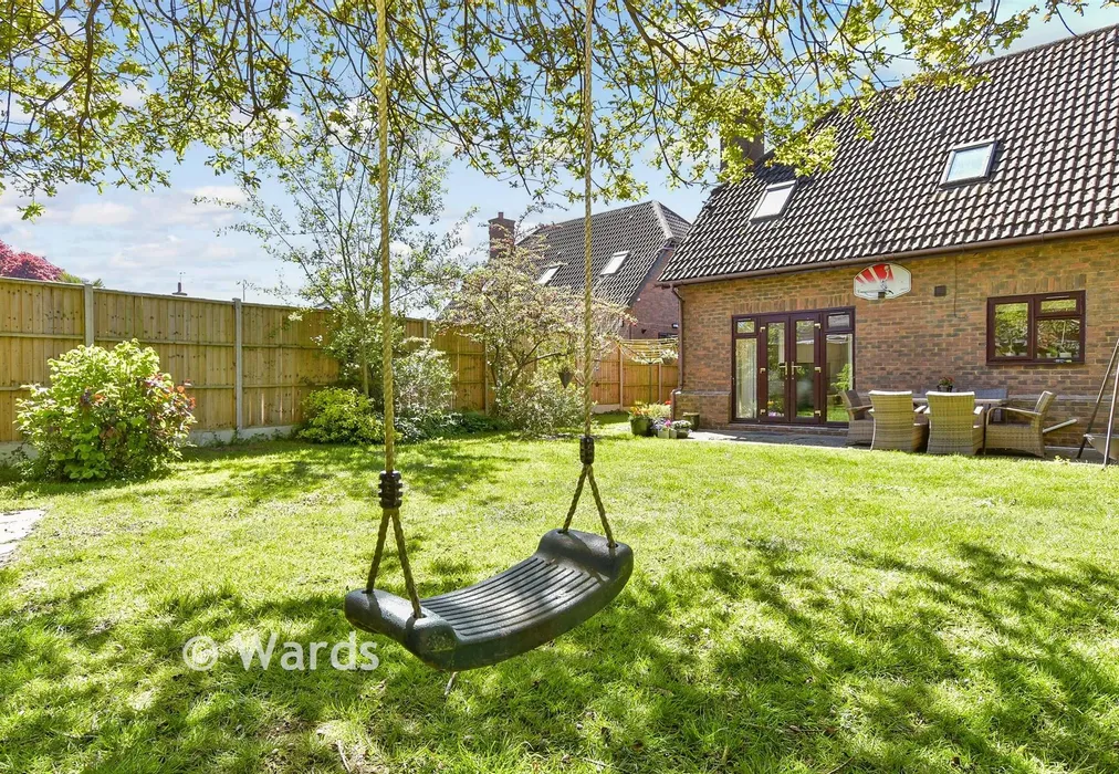 Rear Garden - Turners Court, West Kingsdown, Sevenoaks, Kent - Wards of Kent