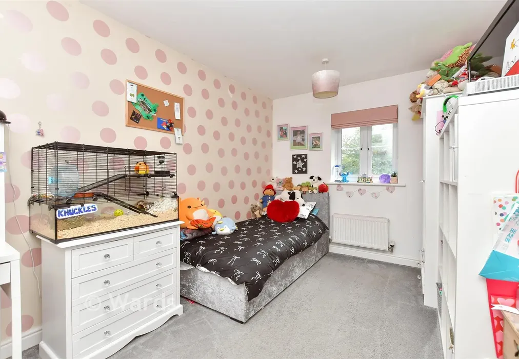 Bedroom 2 - Nunnery Grove, Minster On Sea, Sheerness, Kent - Wards of Kent
