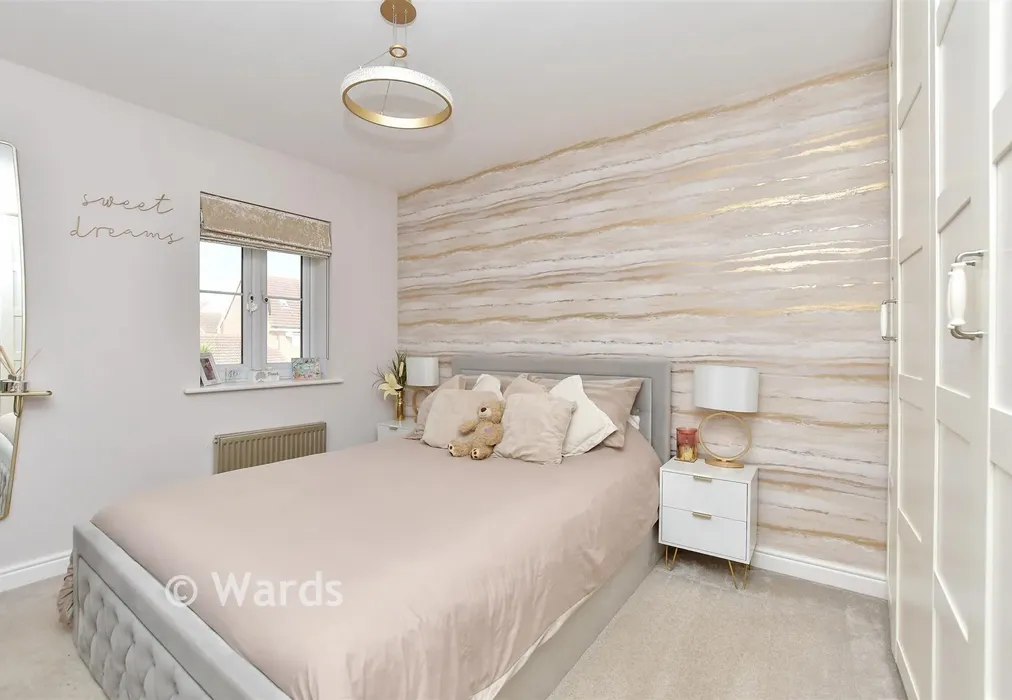 Bedroom 1 - Nunnery Grove, Minster On Sea, Sheerness, Kent - Wards of Kent
