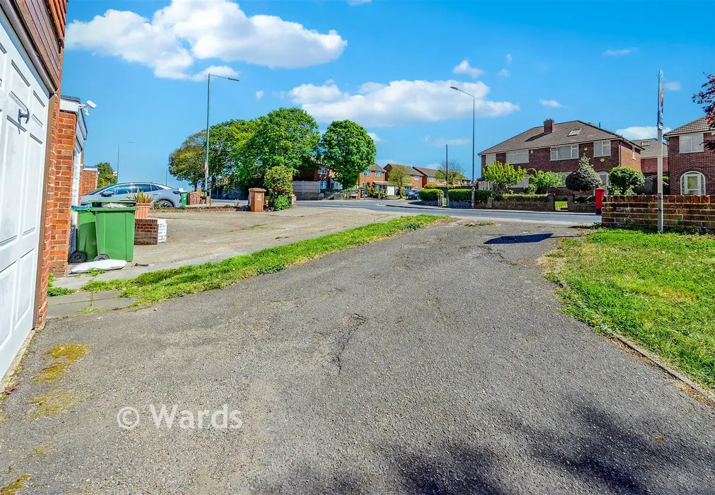 Driveway/Parking - Bexley Road, Erith, Kent - Wards of Kent