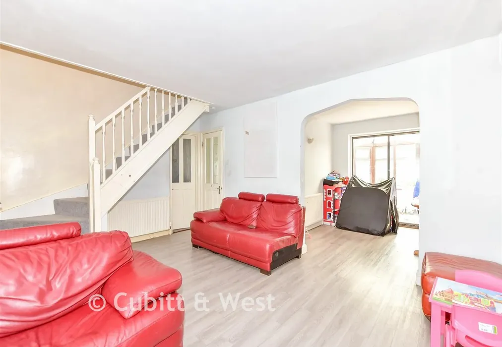 Lounge - Audret Close, Fareham, Hampshire - Wards of Kent