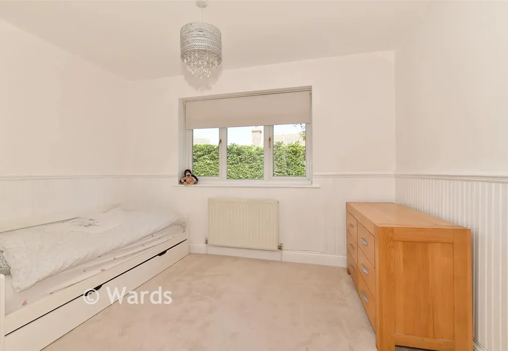 Bedroom 4 - Bridleway Gardens, Broadstairs, Kent - Wards of Kent