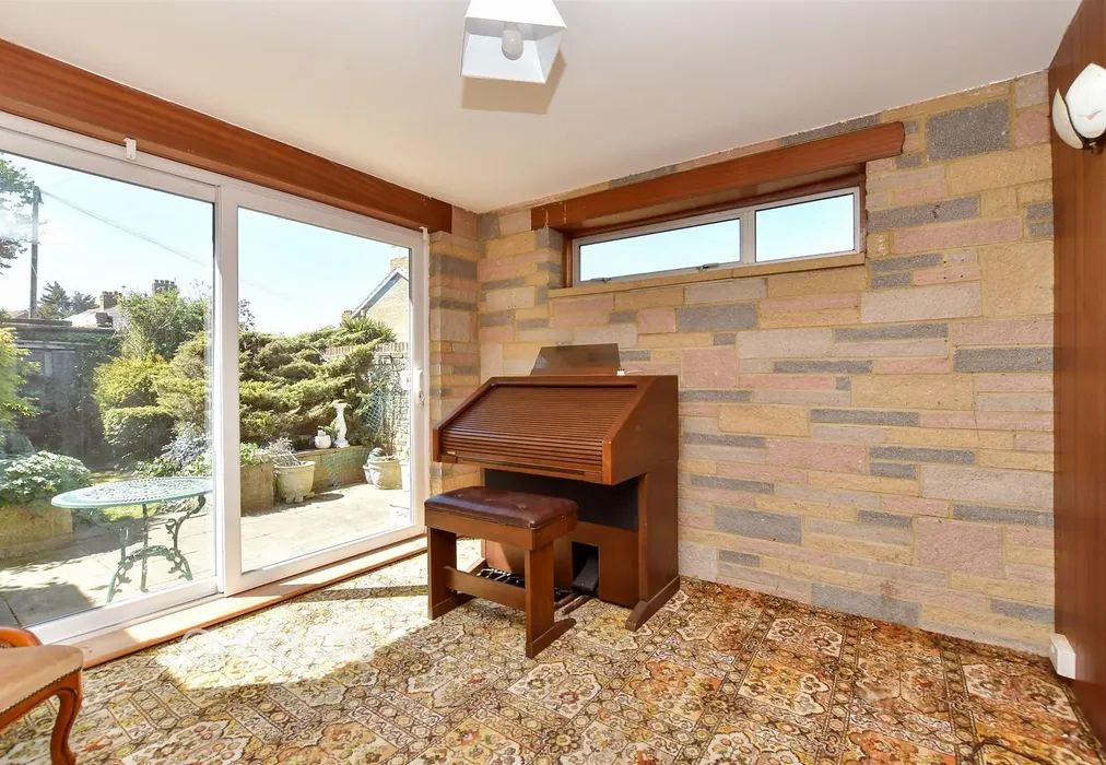 Family Room - High Street, Sheerness, Kent - Wards of Kent