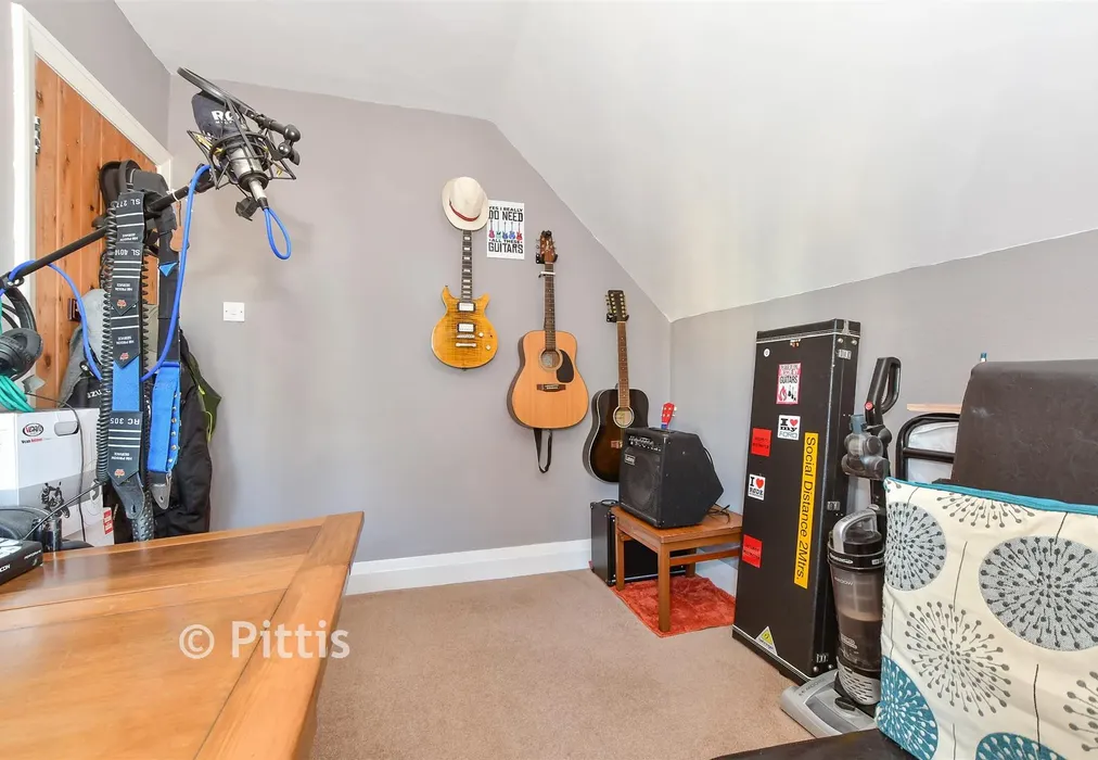 Bedroom 4 - St. John's Road, Sandown, Isle of Wight - Wards of Kent