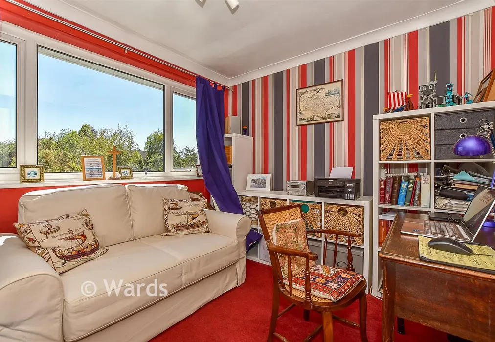 Bedroom 2 - Warrington Road, Paddock Wood, Tonbridge, Kent - Wards of Kent