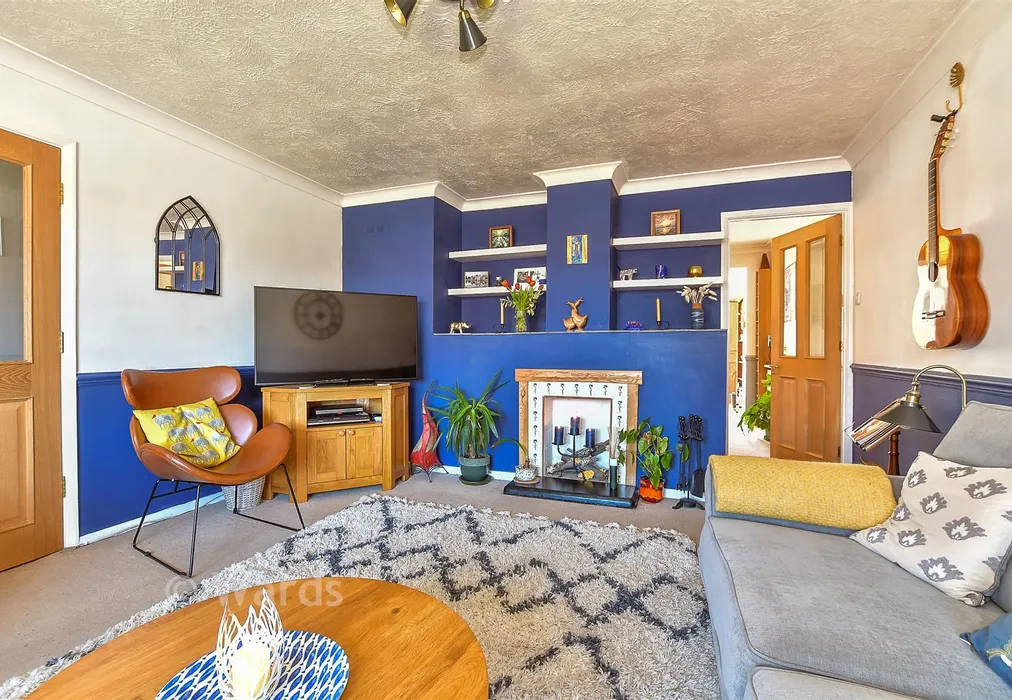 Lounge - Warrington Road, Paddock Wood, Tonbridge, Kent - Wards of Kent