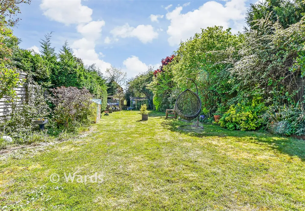 Rear Garden - Warrington Road, Paddock Wood, Tonbridge, Kent - Wards of Kent
