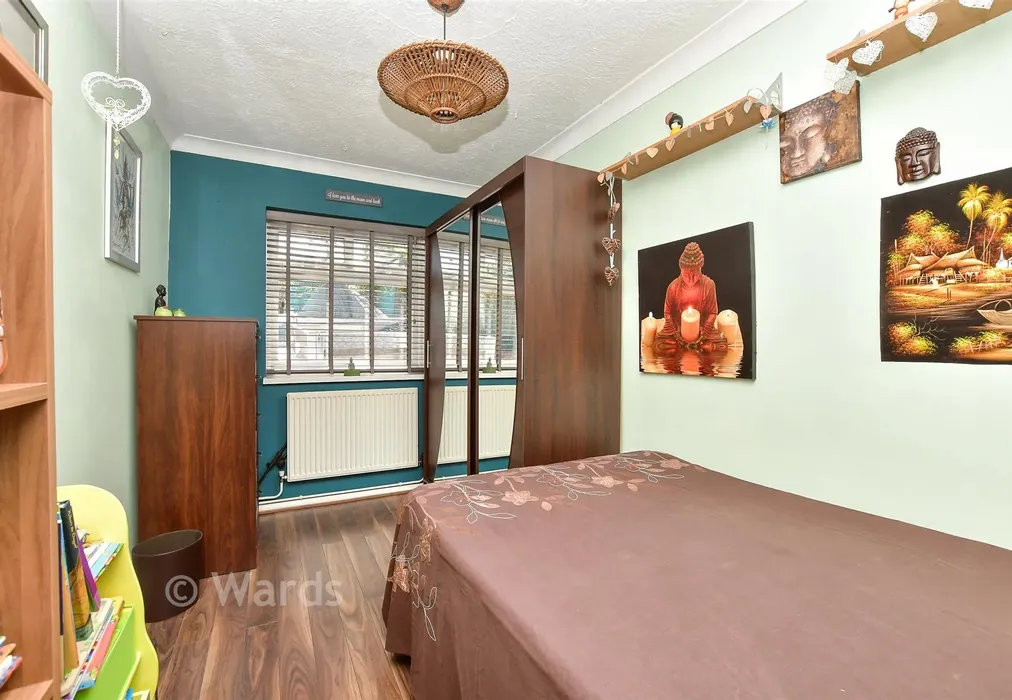 Bedroom 3 - Barton Hill Drive, Minster On Sea, Sheerness, Kent - Wards of Kent
