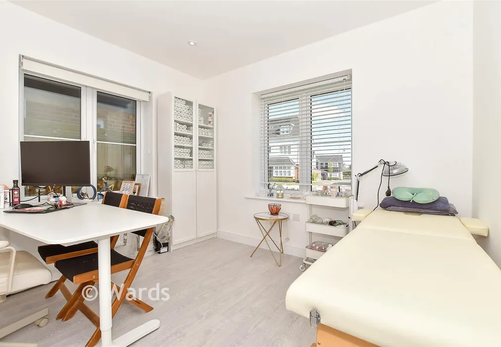 Study/ Bedroom 5 - Utah Road, Paddock Wood, Tonbridge, Kent - Wards of Kent