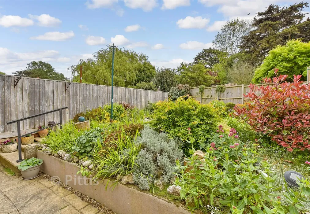 Rear Garden - West Street, Ventnor, Isle of Wight - Wards of Kent