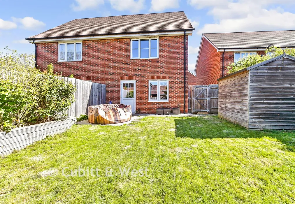 Rear Garden - Hawking Drive, Cranleigh, Surrey - Wards of Kent