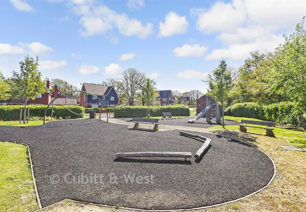 Surrounding Area - Hawking Drive, Cranleigh, Surrey - Wards of Kent