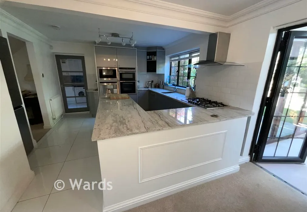 Kitchen - Ellis Way, Herne Bay, Kent - Wards of Kent