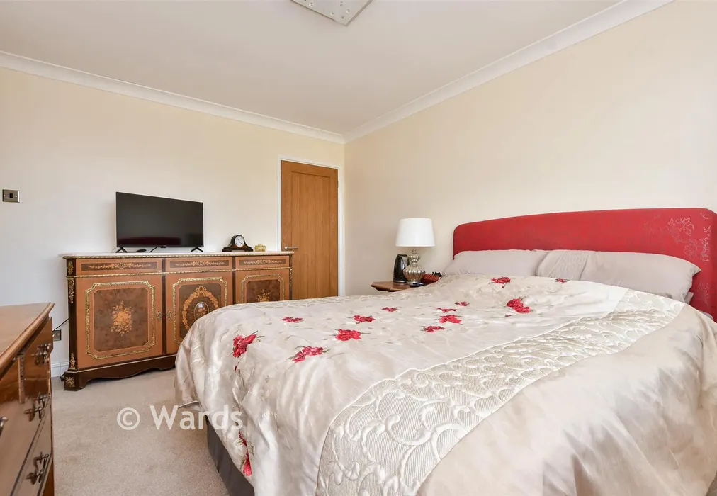 Bedroom 1 - Ellis Way, Herne Bay, Kent - Wards of Kent