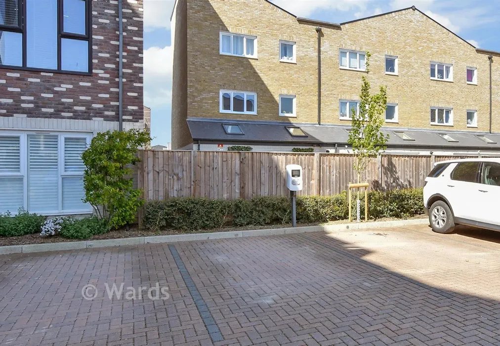 Driveway/Parking - Glenway Road, Rochester, Kent - Wards of Kent