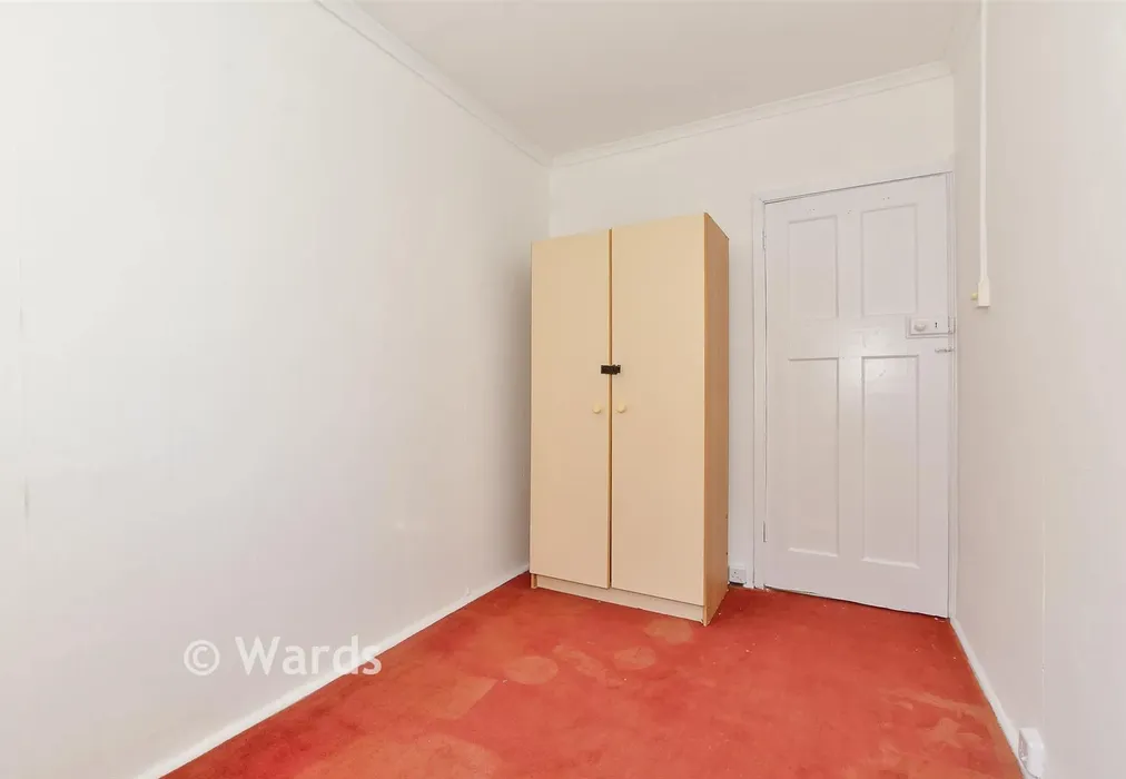 Bedroom 3 - Tennyson Place, Folkestone, Kent - Wards of Kent