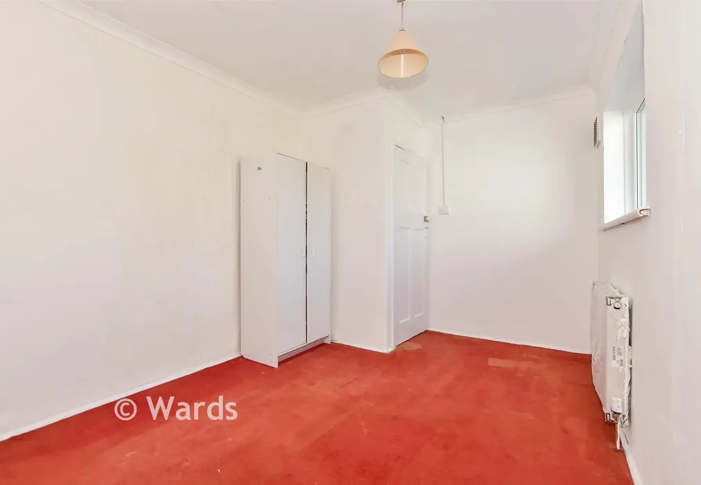 Bedroom 2 - Tennyson Place, Folkestone, Kent - Wards of Kent
