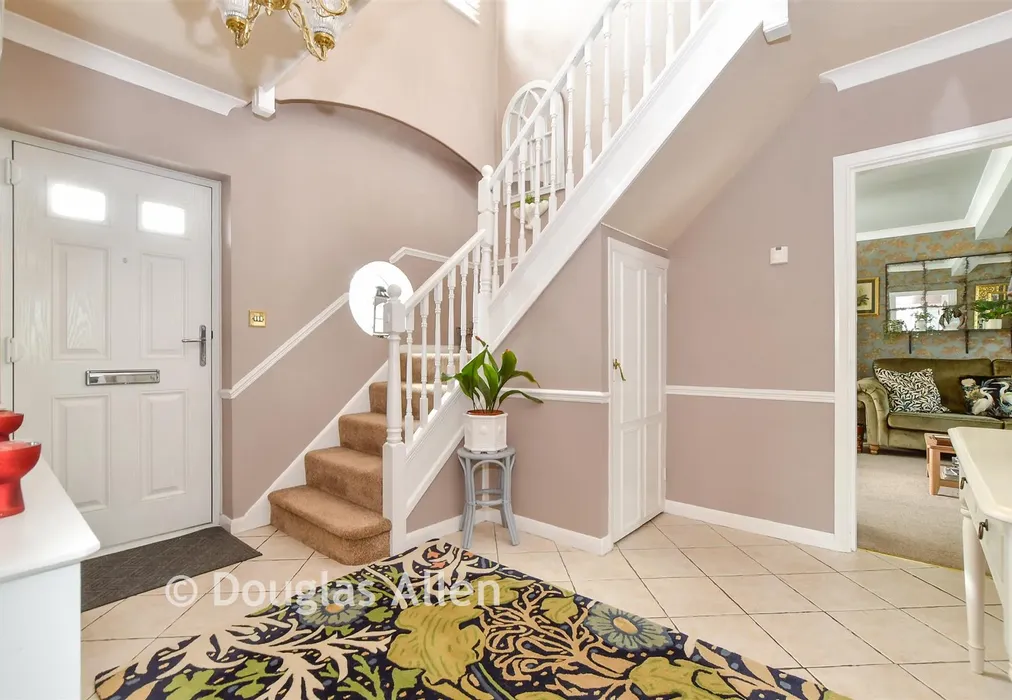 Hallway - Crays Hill, Billericay, Essex - Wards of Kent