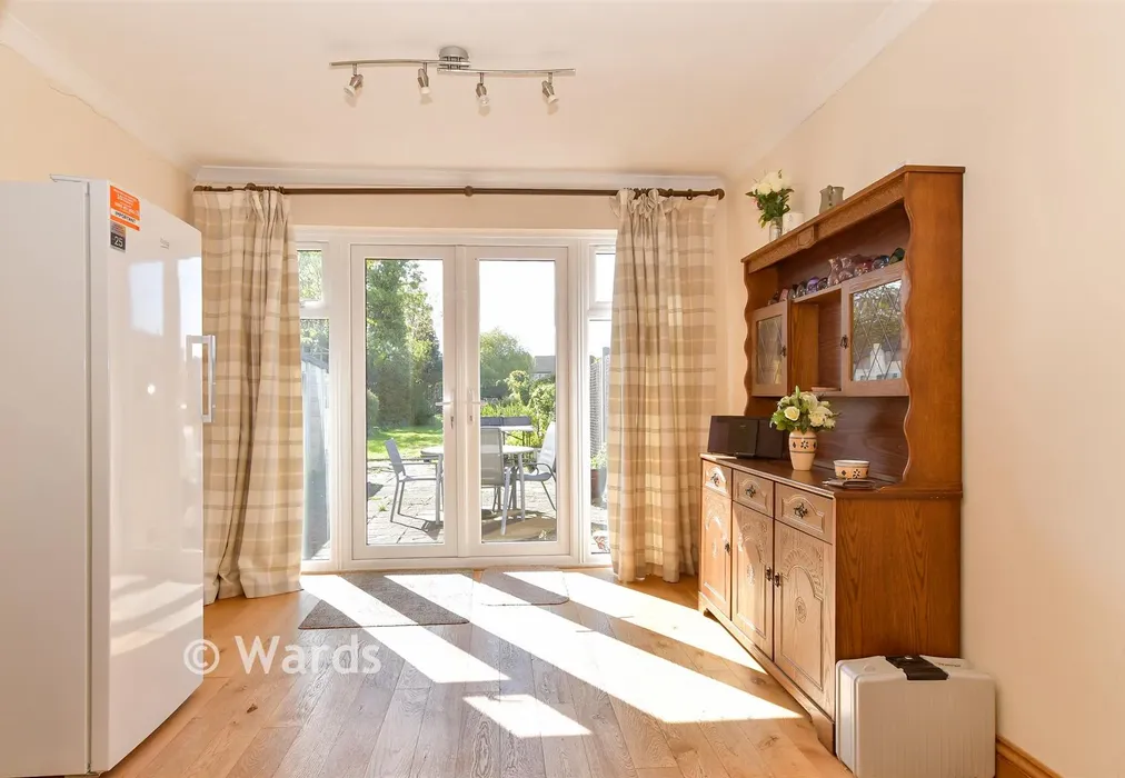 Sitting Area - City Way, Rochester, Kent - Wards of Kent