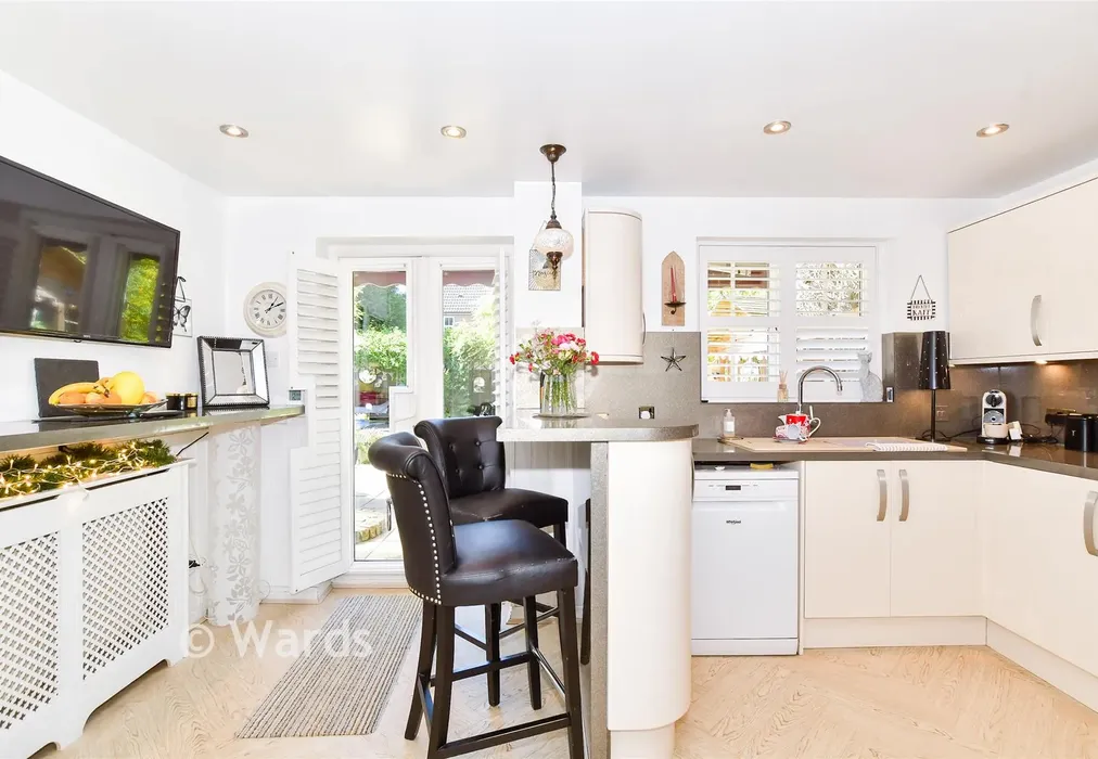 Kitchen/Breakfast Room - Lockham Farm Avenue, Boughton Monchelsea, Maidstone, Kent - Wards of Kent