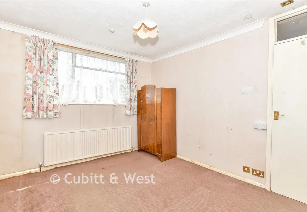 Bedroom 2 - Sunwood Road, Havant, Hampshire - Wards of Kent