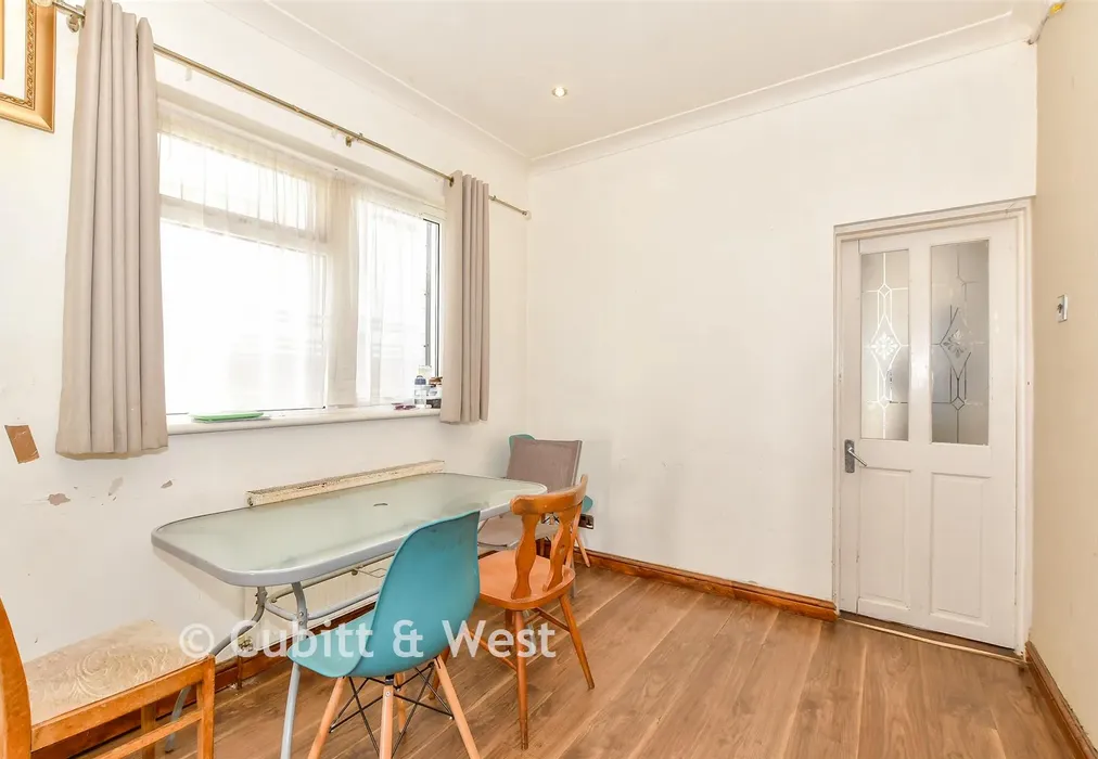 Dining Room - Powerscourt Road, North End, Portsmouth, Hampshire - Wards of Kent