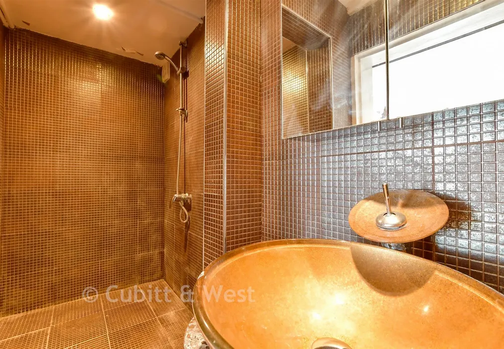 En-Suite Shower Room - South Terrace, Littlehampton, West Sussex - Wards of Kent