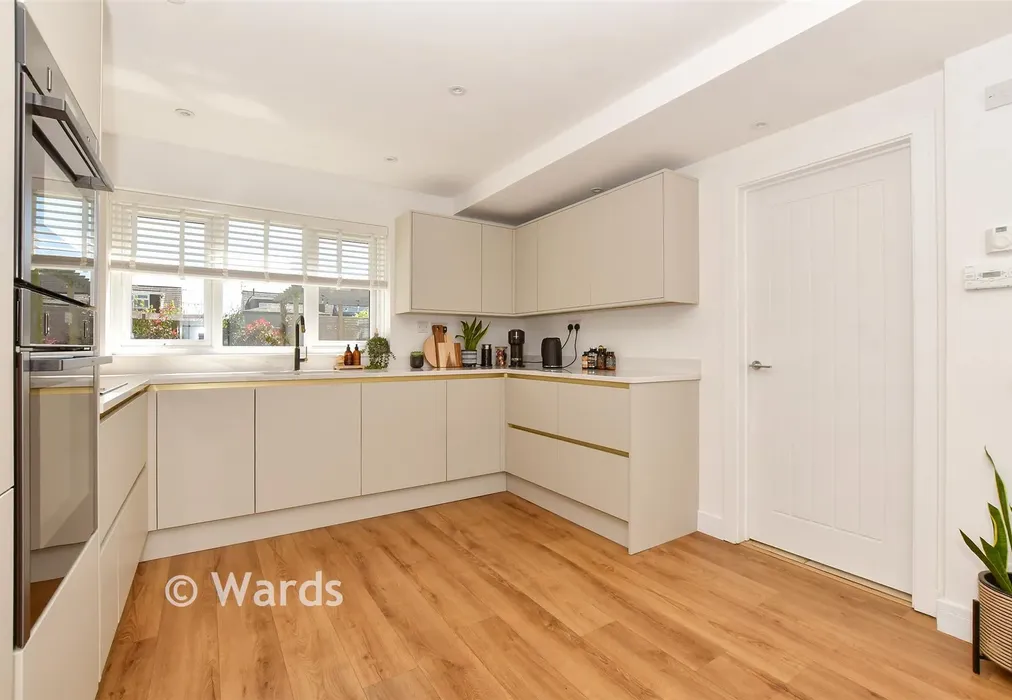 Kitchen/ Diner - Hardy Road, St Margarets-At-Cliffe, Dover, Kent - Wards of Kent