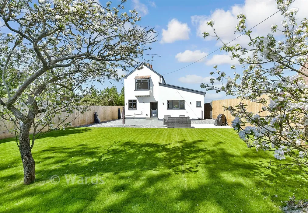 Rear Garden - Church Road, Eastchurch, Sheerness, Kent - Wards of Kent