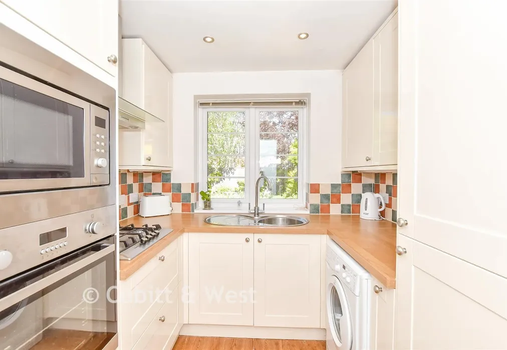 Annexe Kitchen - Toddington Park, Littlehampton, West Sussex - Wards of Kent