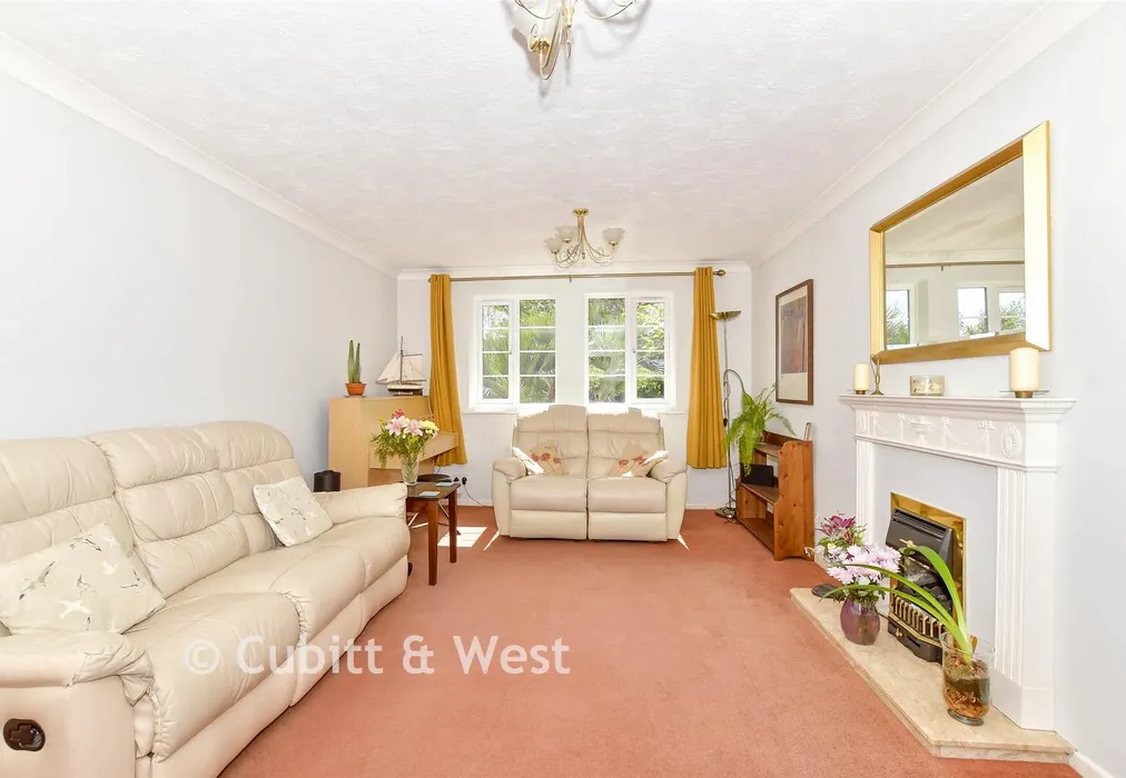 Lounge - Toddington Park, Littlehampton, West Sussex - Wards of Kent