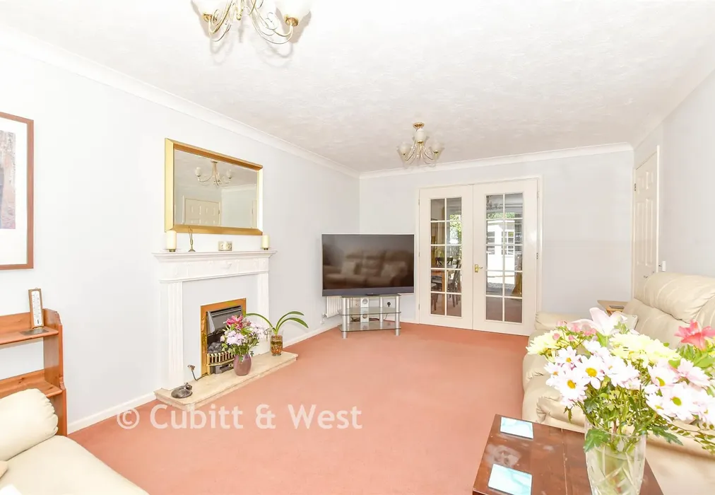 Lounge - Toddington Park, Littlehampton, West Sussex - Wards of Kent
