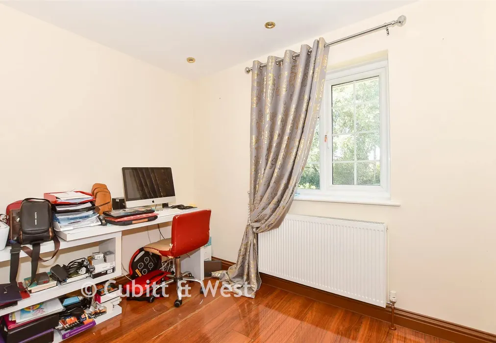Bedroom 4 - London Road, Sayers Common, West Sussex - Wards of Kent