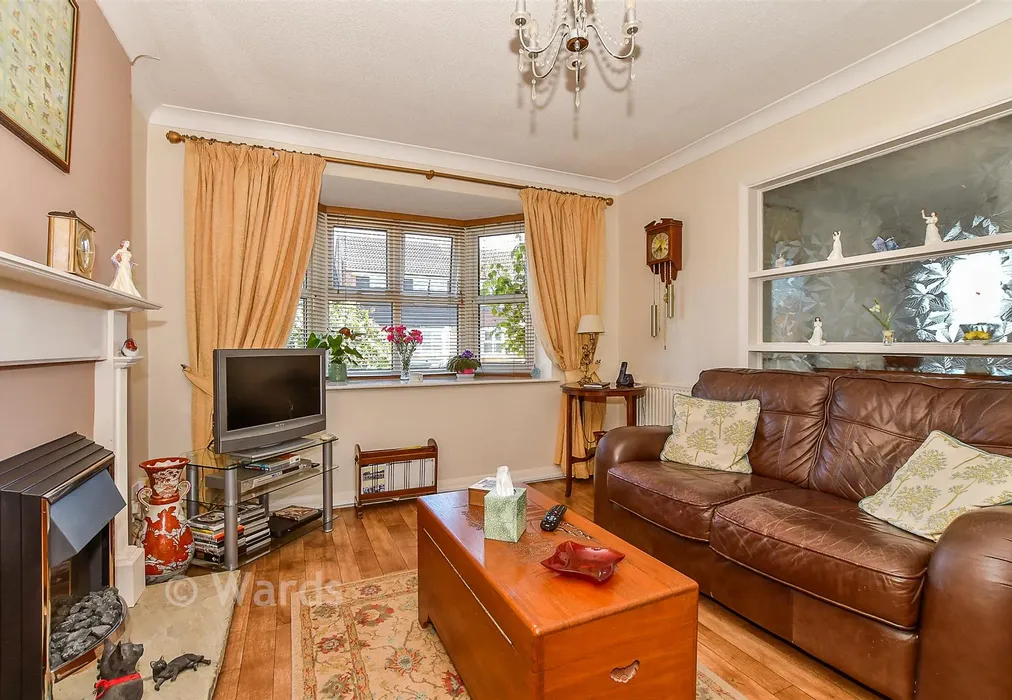 Lounge - Yeoman Gardens, Paddock Wood, Tonbridge, Kent - Wards of Kent
