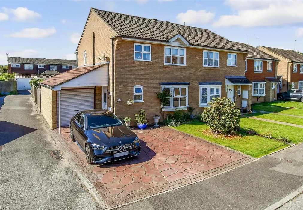 External (Web) - Yeoman Gardens, Paddock Wood, Tonbridge, Kent - Wards of Kent