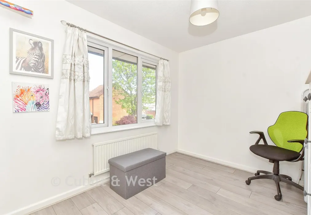 Bedroom 2 - George Street, Portsmouth, Hampshire - Wards of Kent