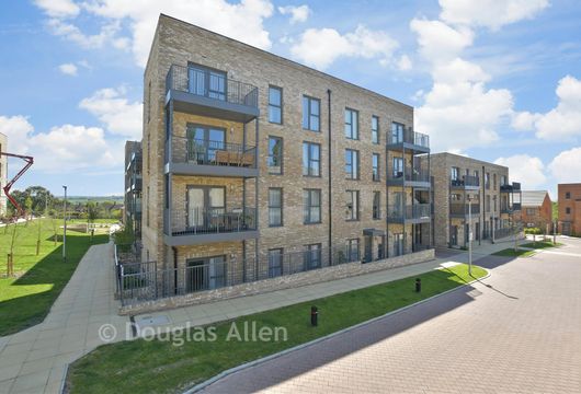 Luctons Close, Loughton, Essex - Wards of Kent