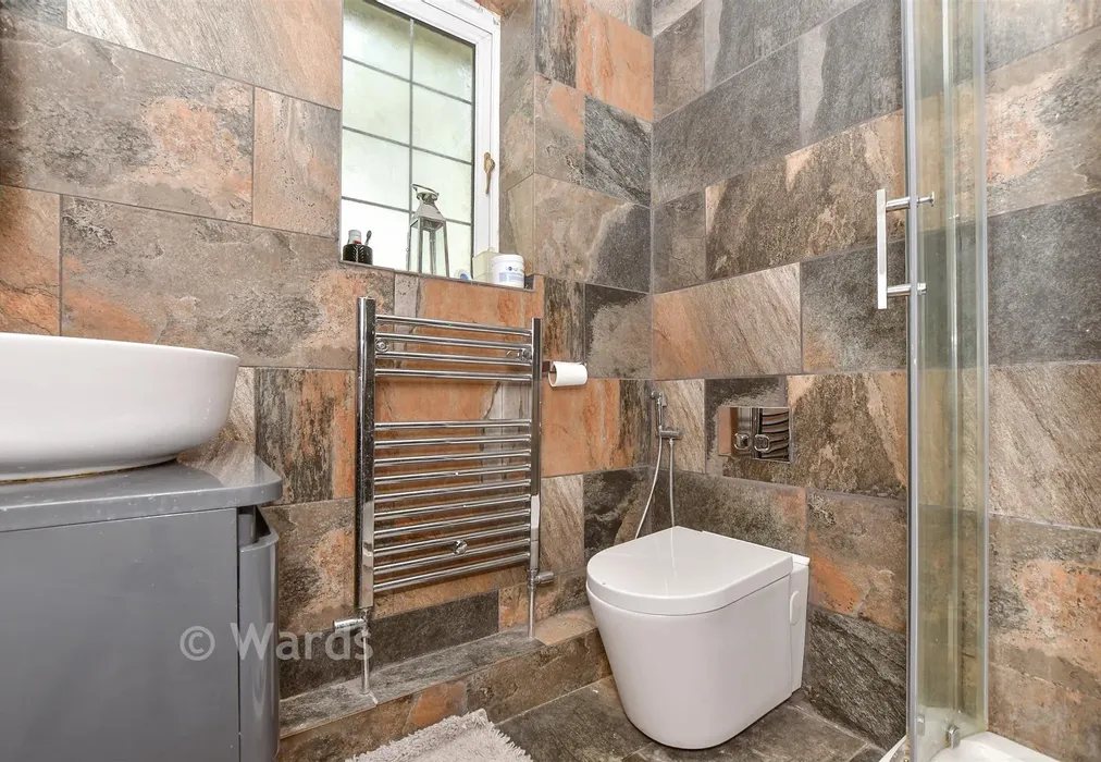 En-Suite Shower Room - Harrow Way, Kingsnorth, Ashford, Kent - Wards of Kent