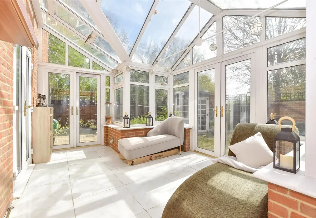 Conservatory - Harrow Way, Kingsnorth, Ashford, Kent - Wards of Kent