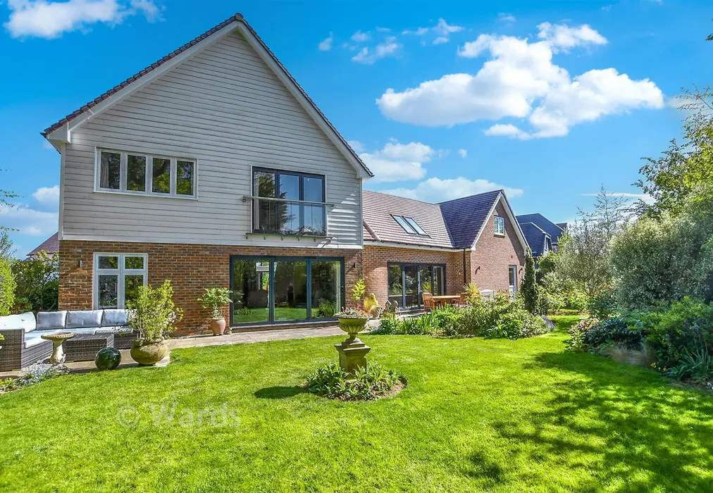 Rear Garden - Warmlake Orchard, Sutton Valence, Kent - Wards of Kent