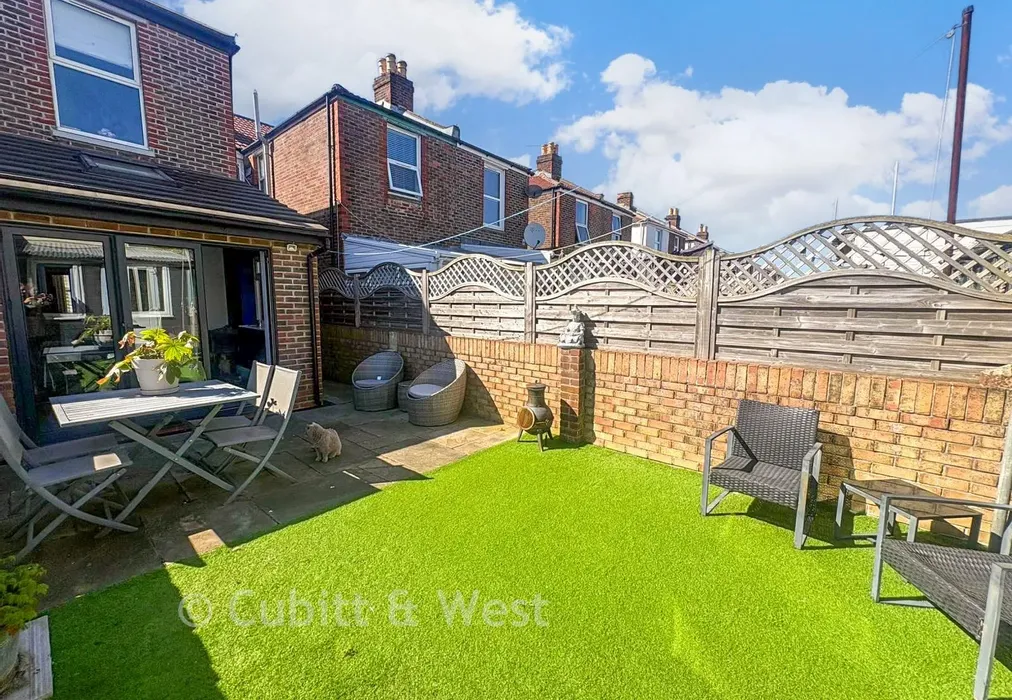 Rear Garden - Alverstone Road, Southsea, Hampshire - Wards of Kent