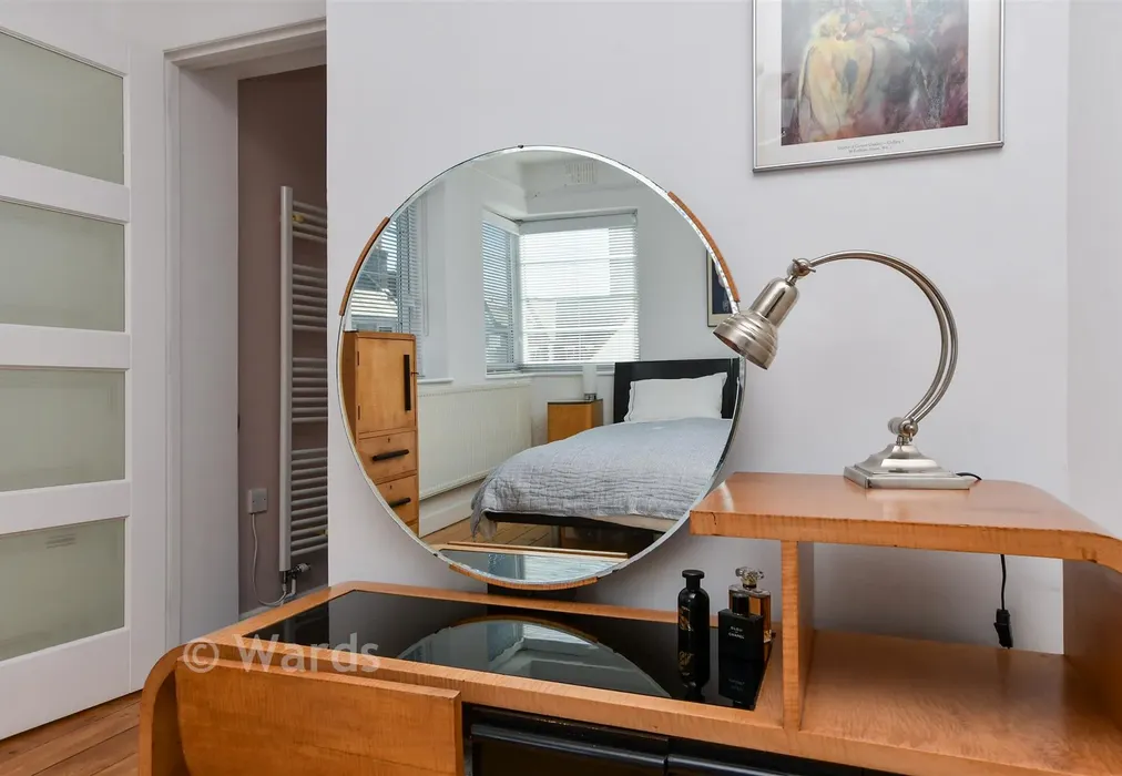 Internal Lifestyle Photograph - Elms Avenue, Ramsgate, Kent - Wards of Kent