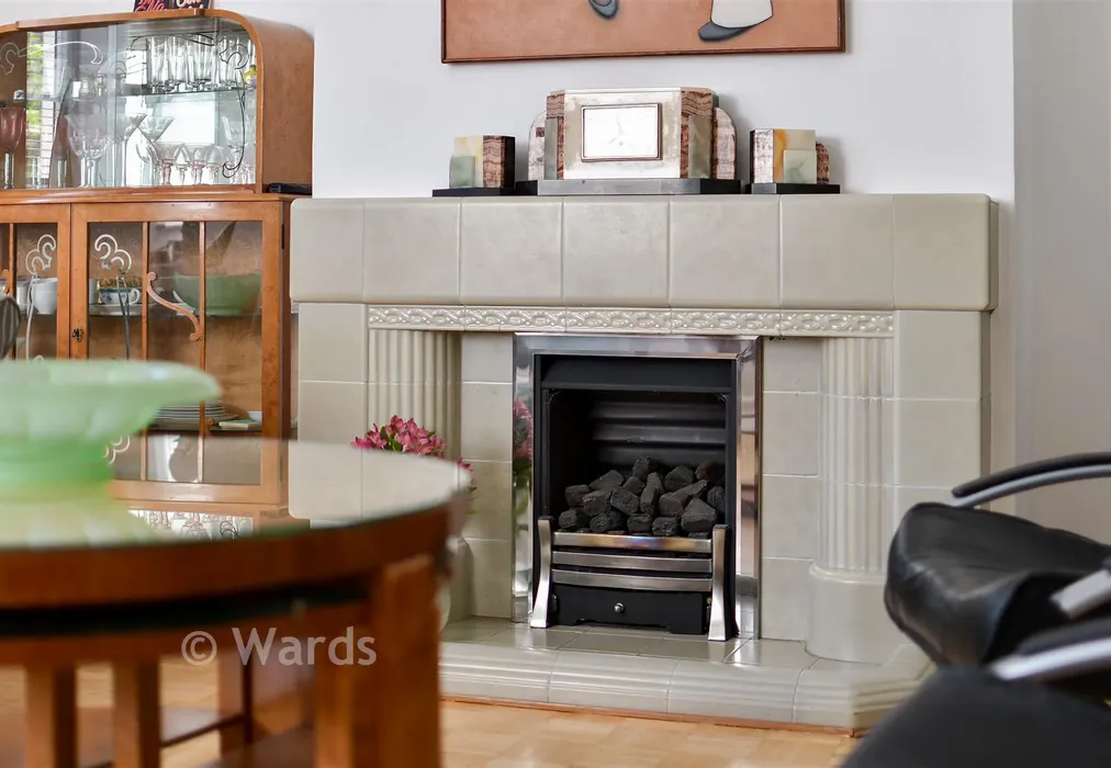 Internal Lifestyle Photograph - Elms Avenue, Ramsgate, Kent - Wards of Kent