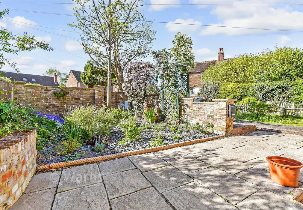 Patio / Decking - West End, Marden, Kent - Wards of Kent