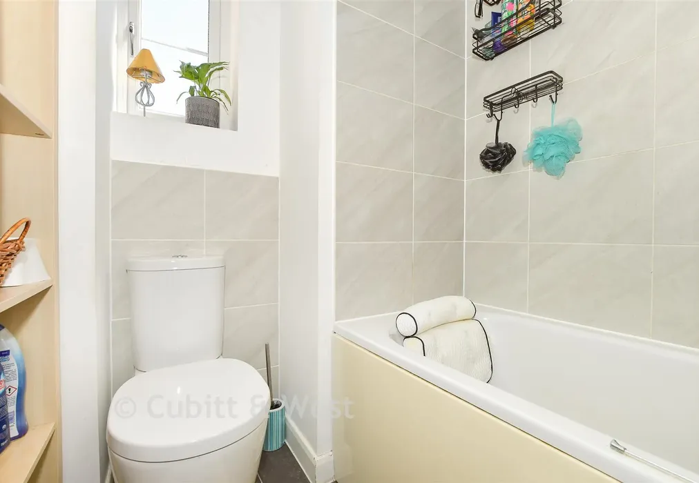 Bathroom - Smith Road, Broadbridge Heath, West Sussex - Wards of Kent