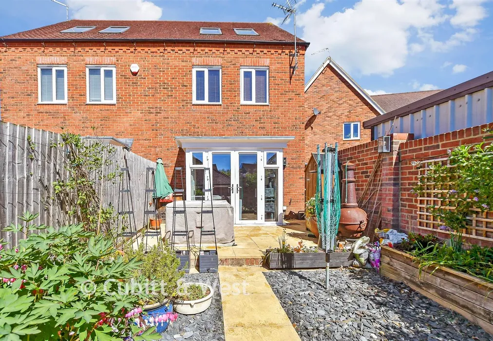 Rear Garden - Smith Road, Broadbridge Heath, West Sussex - Wards of Kent