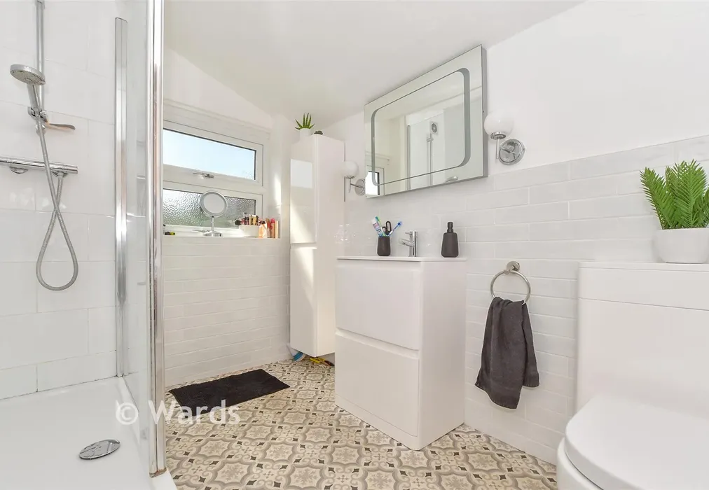 Shower Room - St. John's Road, Faversham, Kent - Wards of Kent