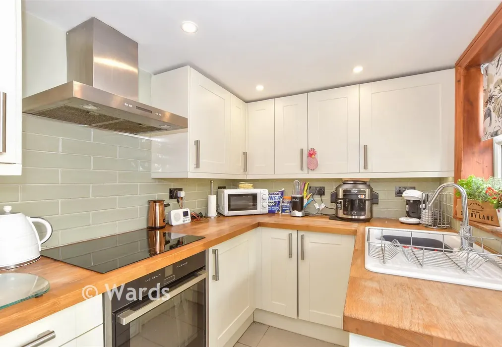 Kitchen - St. John's Road, Faversham, Kent - Wards of Kent