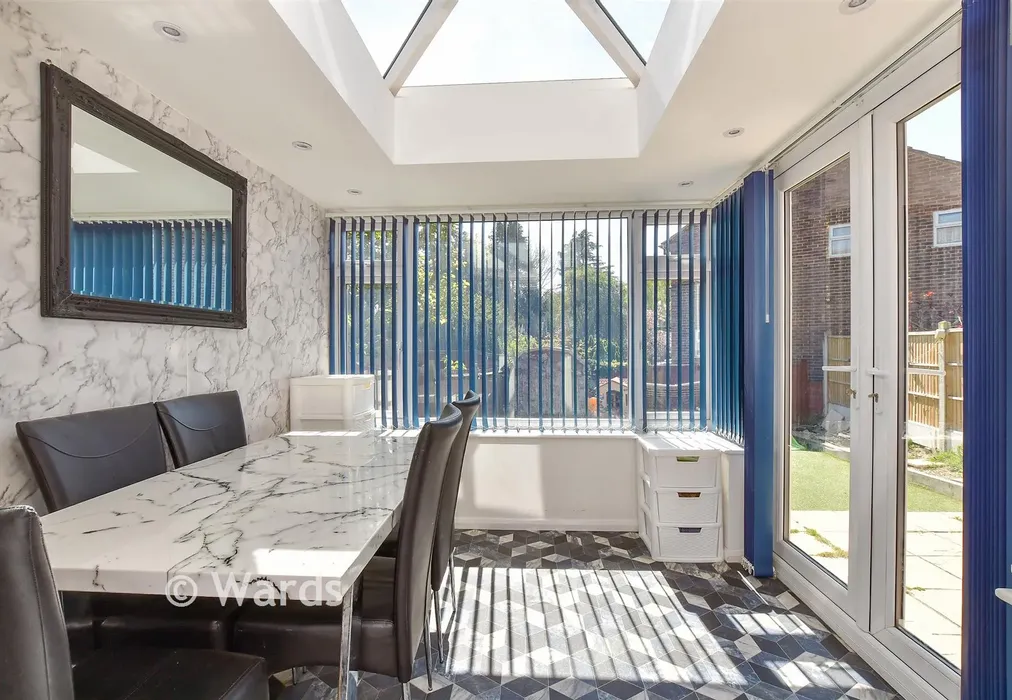 Conservatory - Whitehall Bridge Road, Canterbury, Kent - Wards of Kent