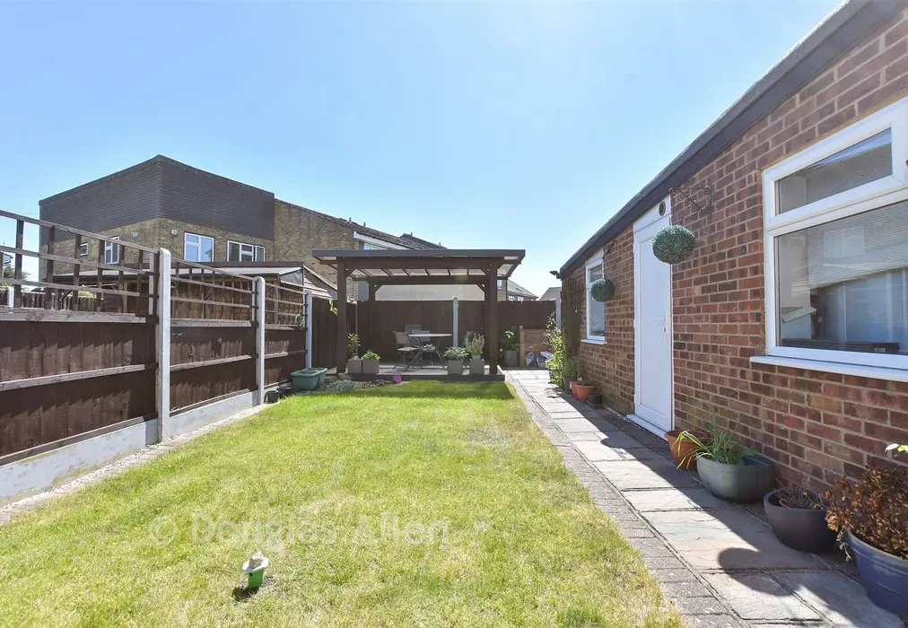 Rear Garden - Carnforth Gardens, Elm Park, Hornchurch, Essex - Wards of Kent